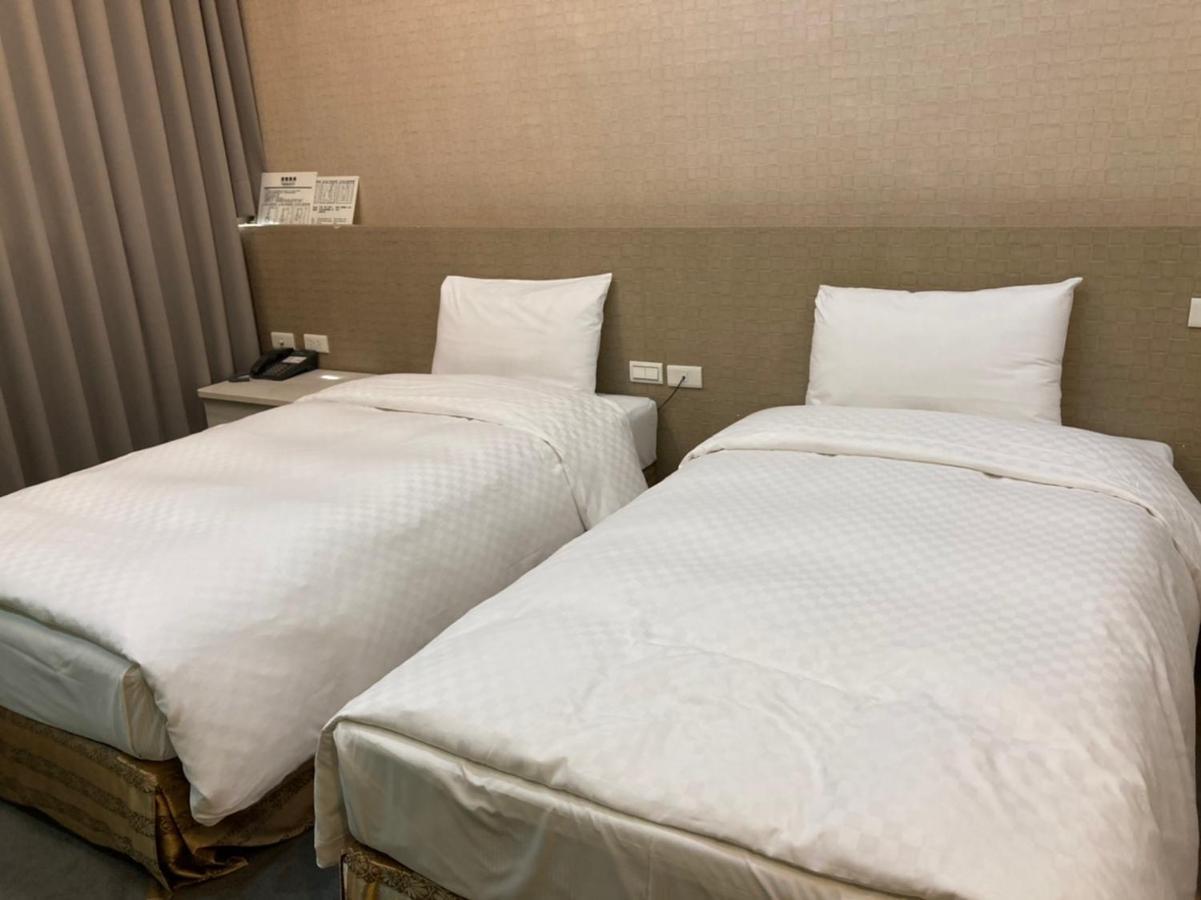 Shun-Yi Business Hotel Chiayi Exterior foto