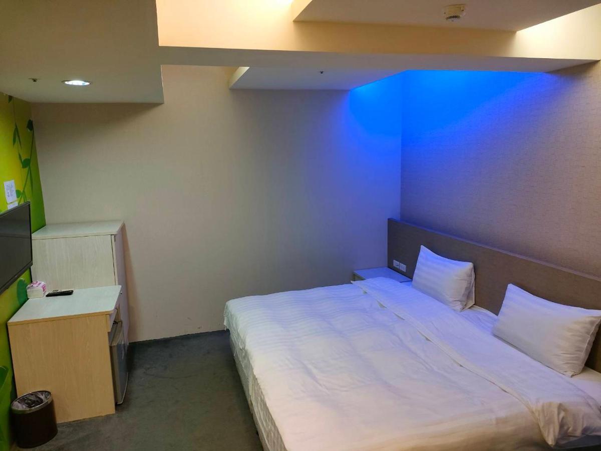 Shun-Yi Business Hotel Chiayi Exterior foto