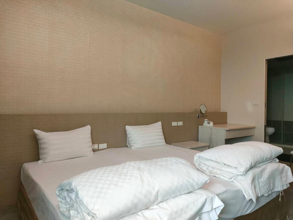 Shun-Yi Business Hotel Chiayi Exterior foto